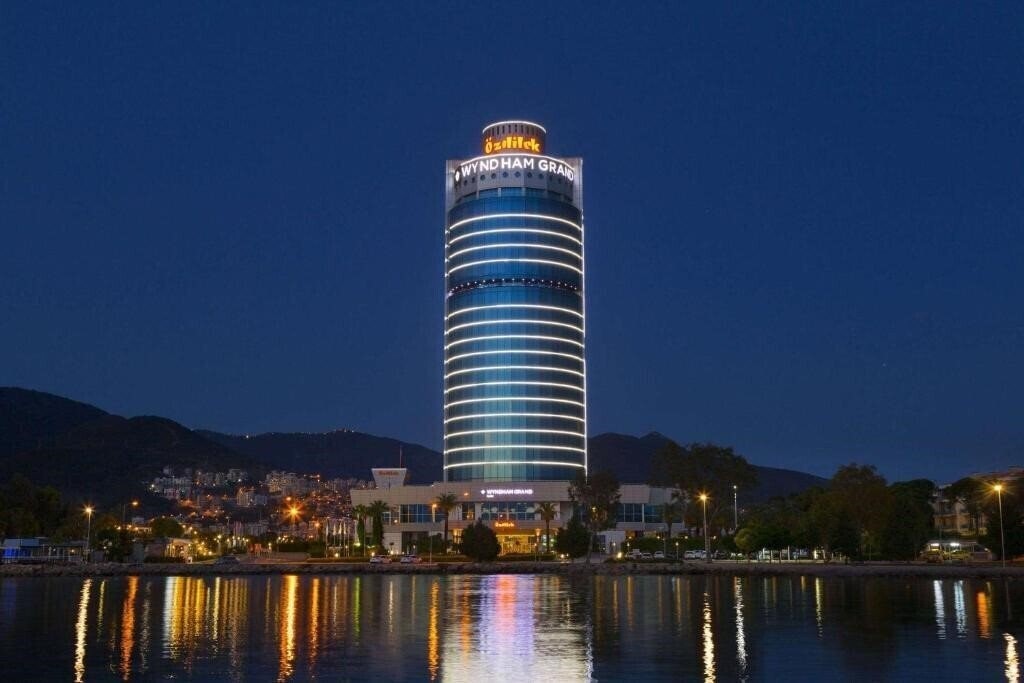 Wyndham Grand Izmir Ozdilek 5* суреті
