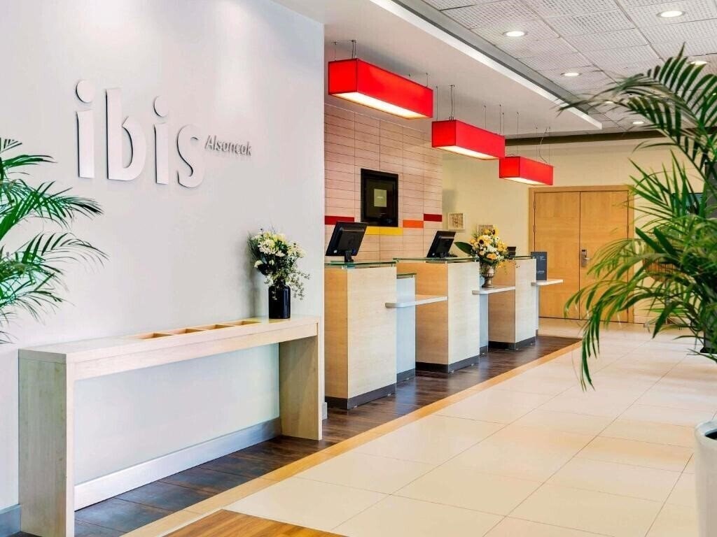 Картинка Ibis Izmir Alsancak 4*