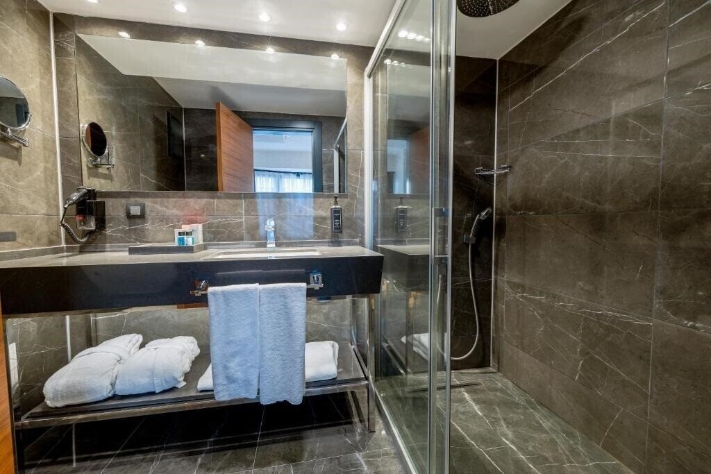 HAY Hotel Alsancak (ex. HAY Alsancak) 3* суреті