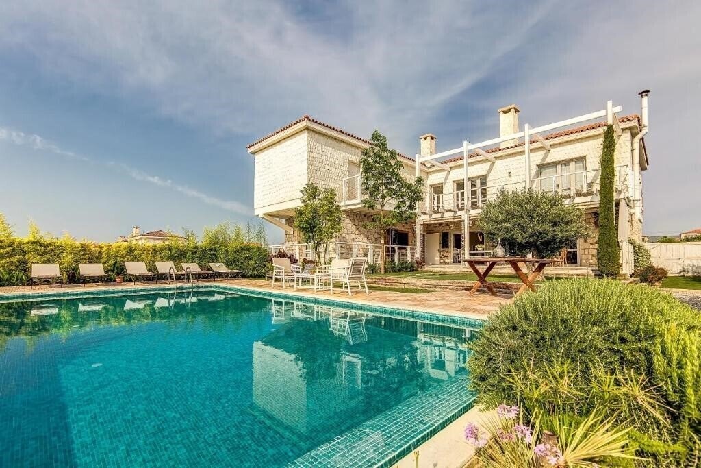 Изображение Ev Bharat 3*