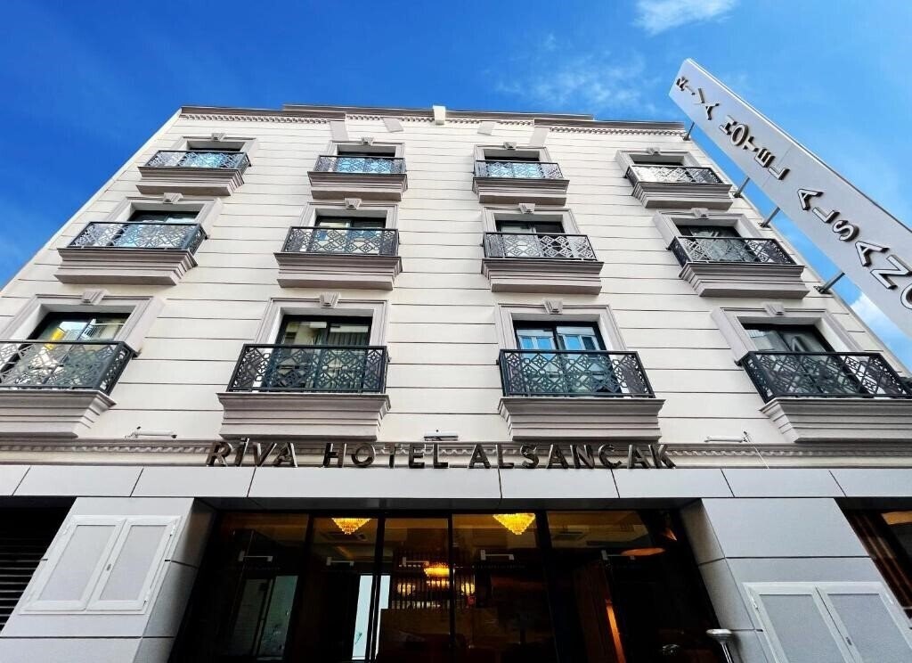 Riva Hotel Alsancak (ex. Hotel Apart Alsancak, Rooms Alsancak) 3* қонақ үйі