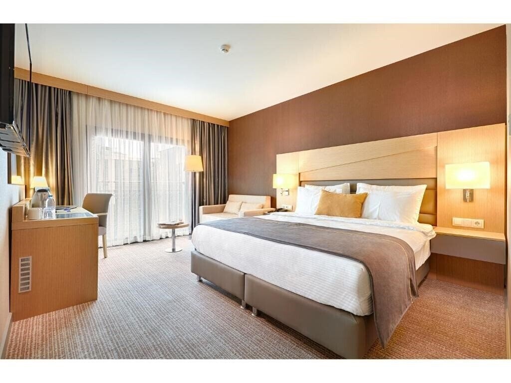 Фото Kordon Hotel Cankaya 4*