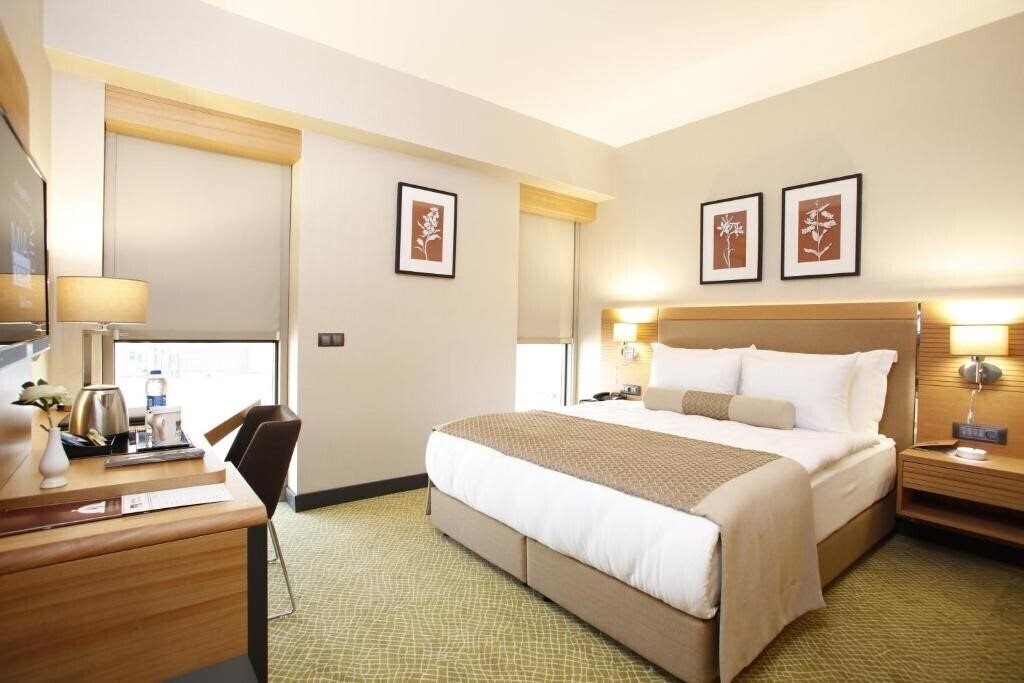 Изображение Mia City Hotel 4*