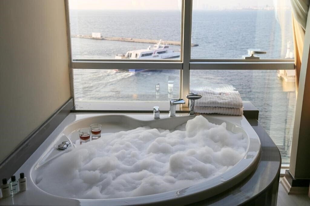 Pasaport Pier Hotel 3* қонақ үйі