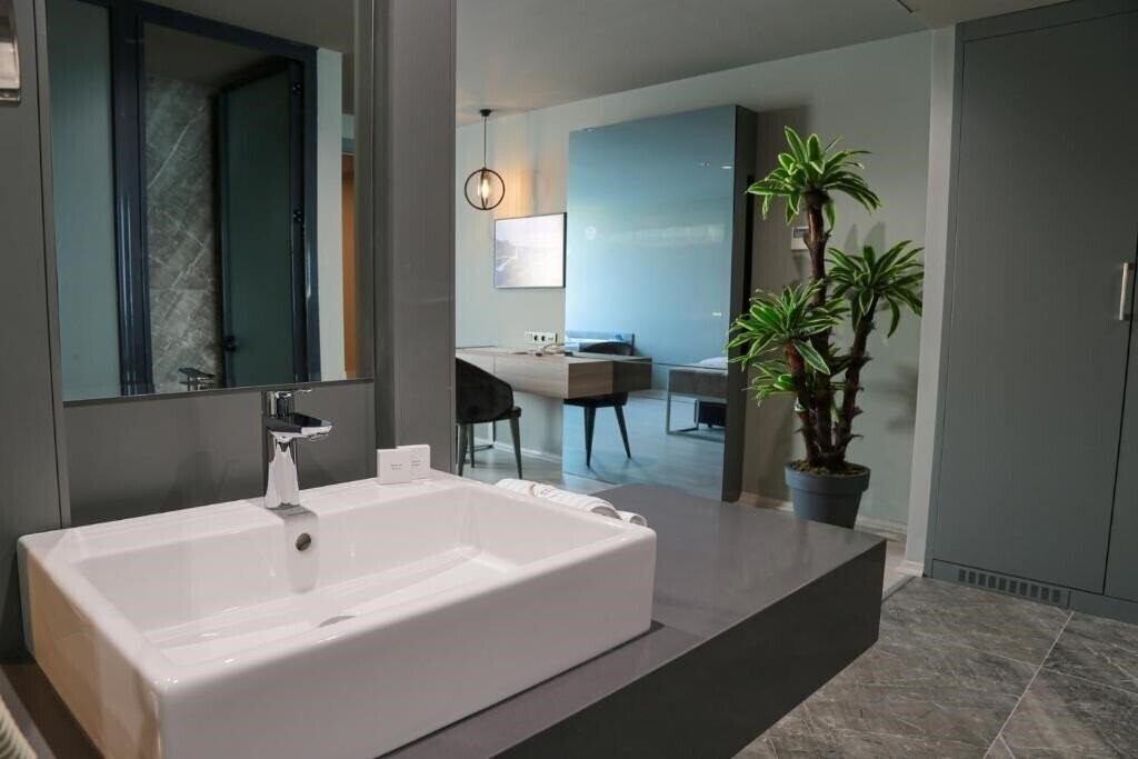 Pasaport Pier Hotel 3* суреті