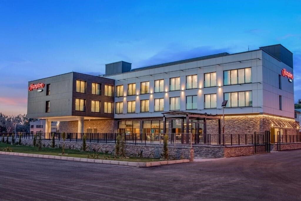 Отель Hampton By Hilton Izmir Aliaga 3*