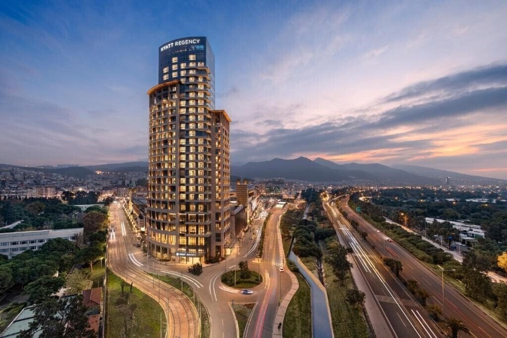 Hyatt Regency Izmir Istinyepark  Luxury 5* қонақ үйі
