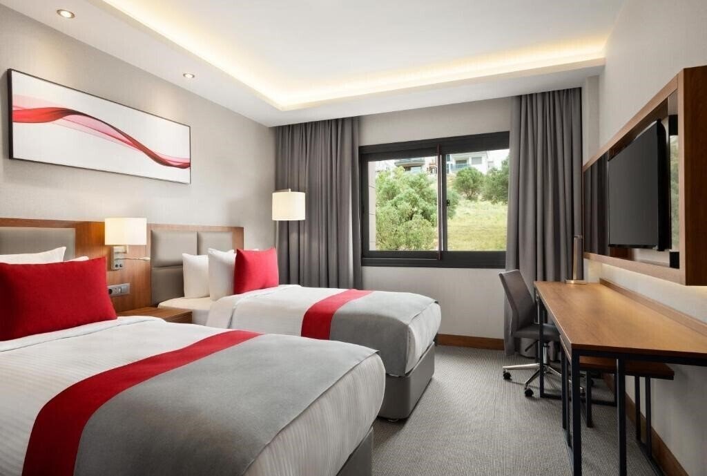 Ramada By Wyndham Izmir Aliaga 4* суреті