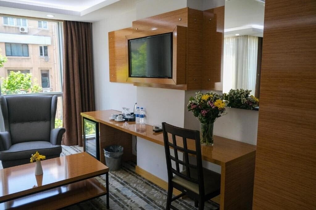 Bulvar Hotel 3* суреті