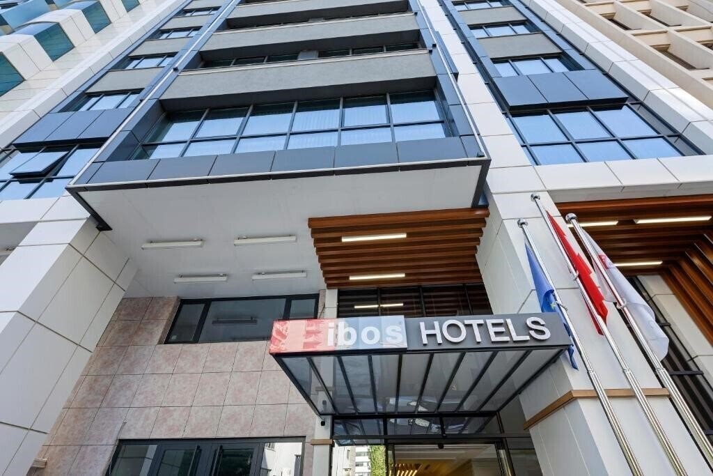 Отель Ibos Hotels Izmir 5*