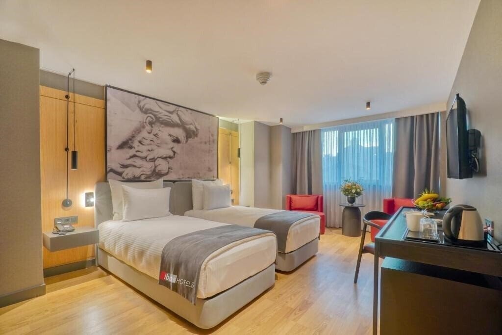 Фото Ibos Hotels Izmir 5*