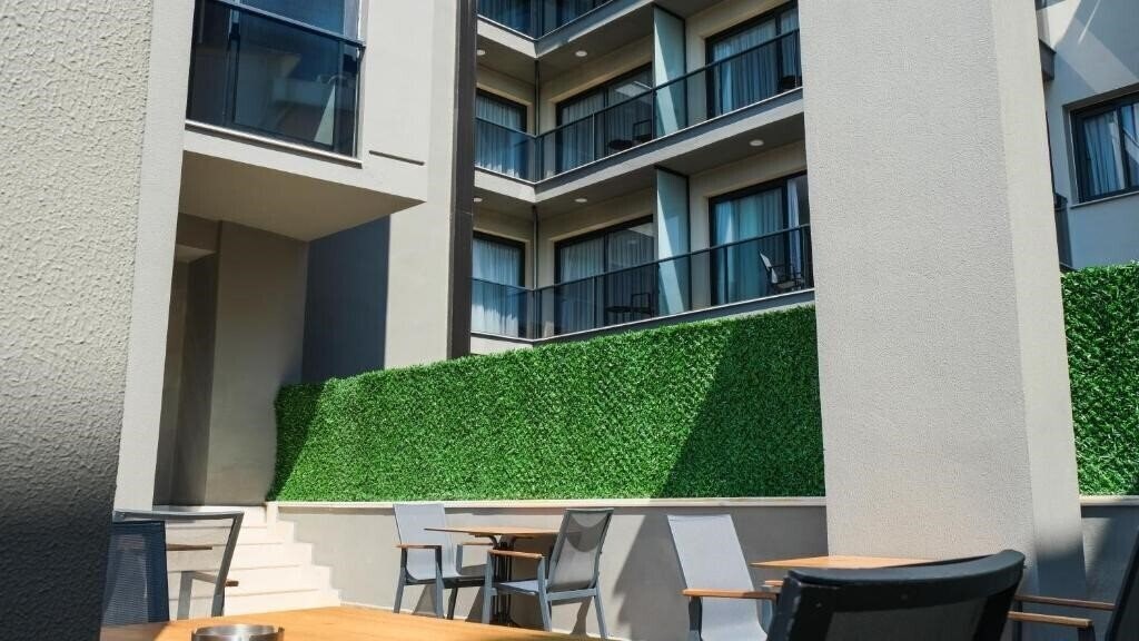 Myway Deluxe Hotel (ex. Myway Deluxe Alsancak) 4* фотосуреті