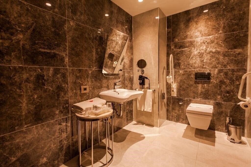 Изображение Holiday Inn Kayseri 4*