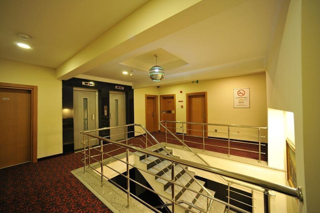 Eminkocak Hotel 4* суреті