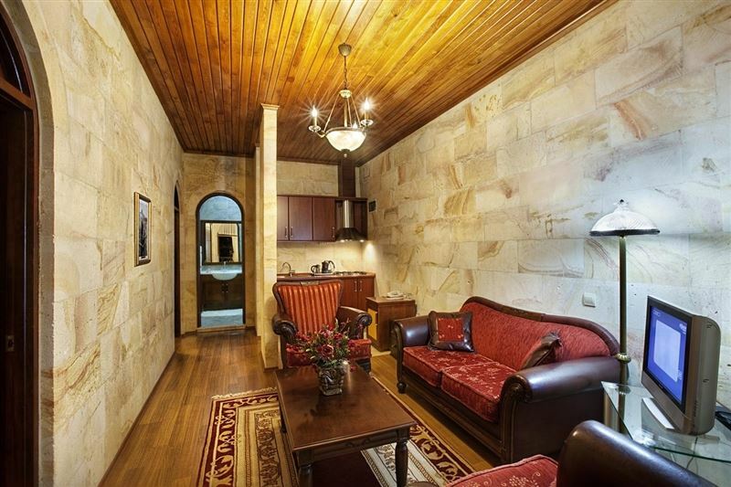 Фото Uchisar Kaya Hotel 4*