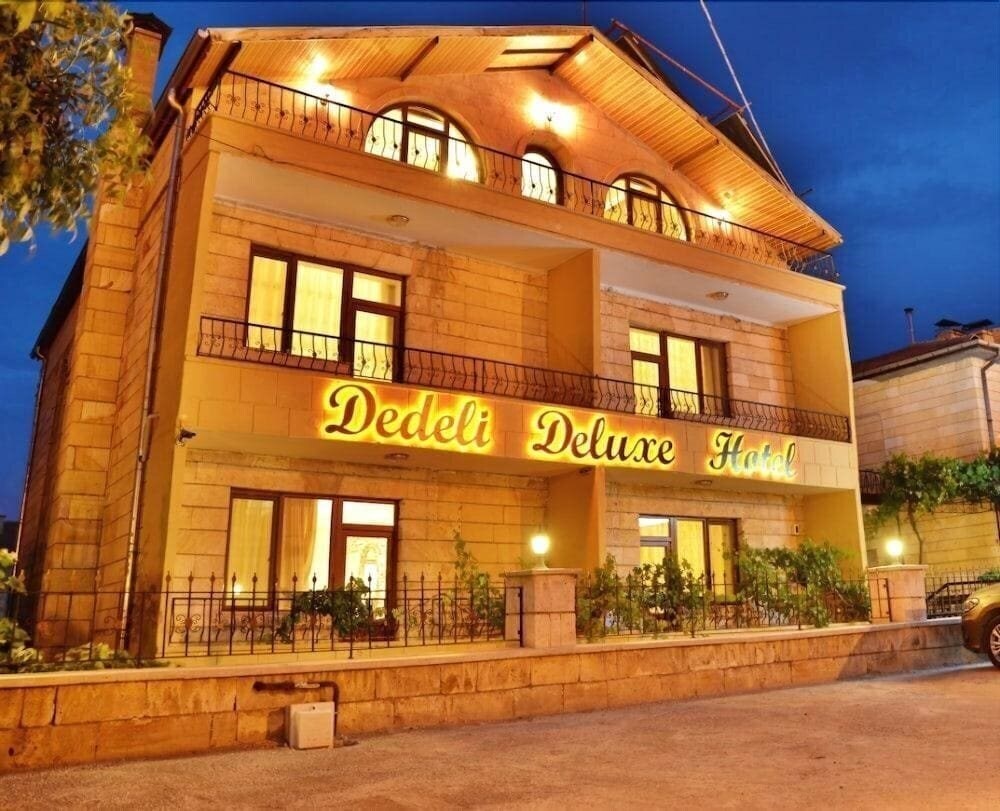 Отель Dedeli Delux Hotel (ex. Dedeli Guesthouse) 3*