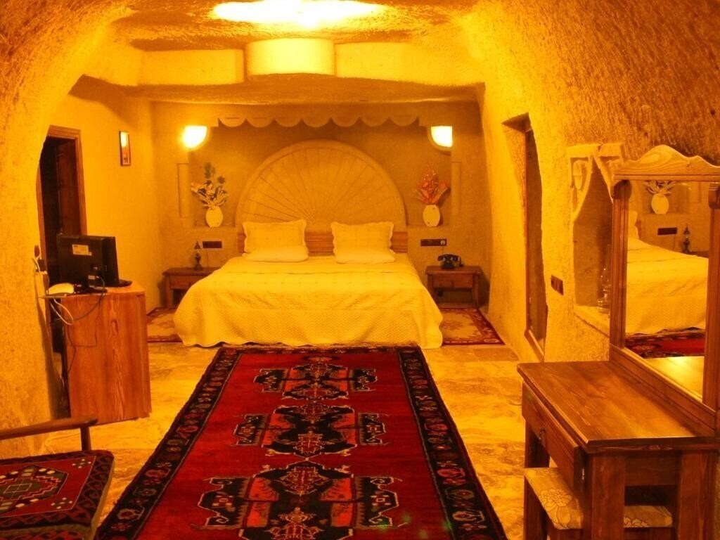 Отель Dilek Tepesi Cave Hotel 3*