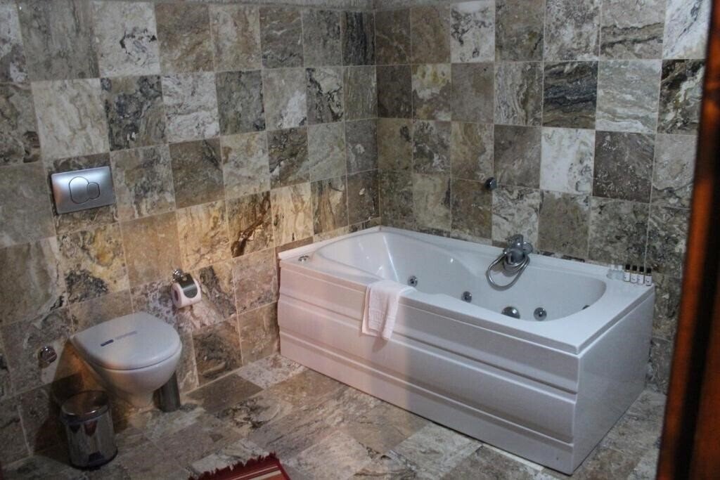 Фото Dilek Tepesi Cave Hotel 3*