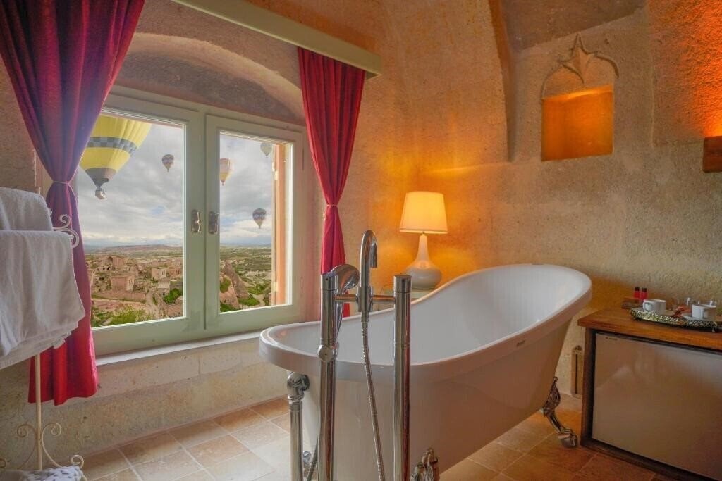 Фото Takaev Cave Hotel 3*