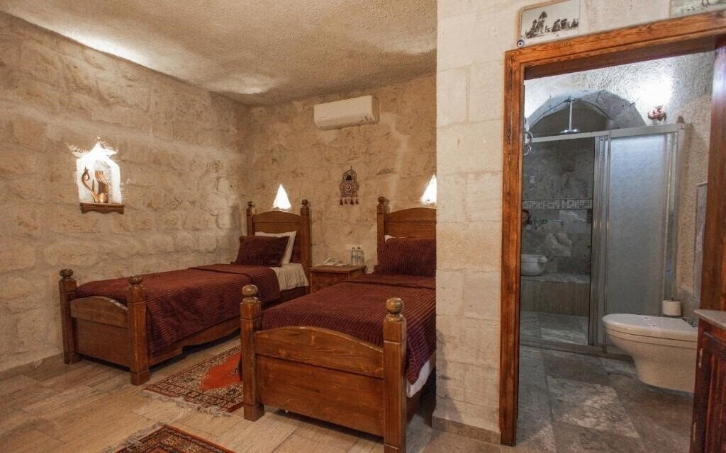 Фото Maccan Cave Hotel 4*