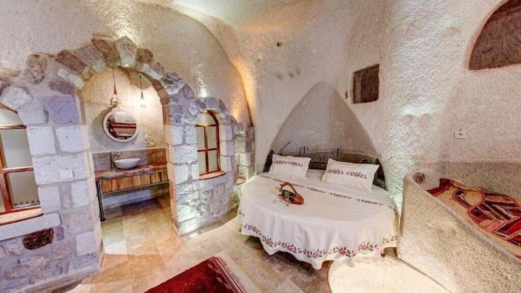 Фото Panoramic Cave Pension 3*