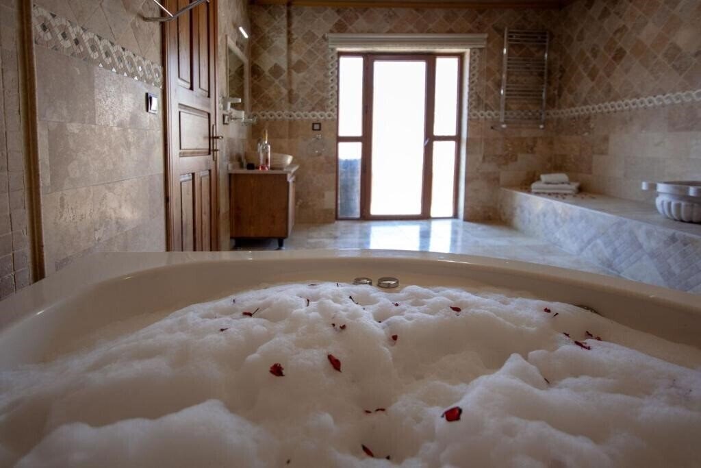 Peace Stone House 4* суреті