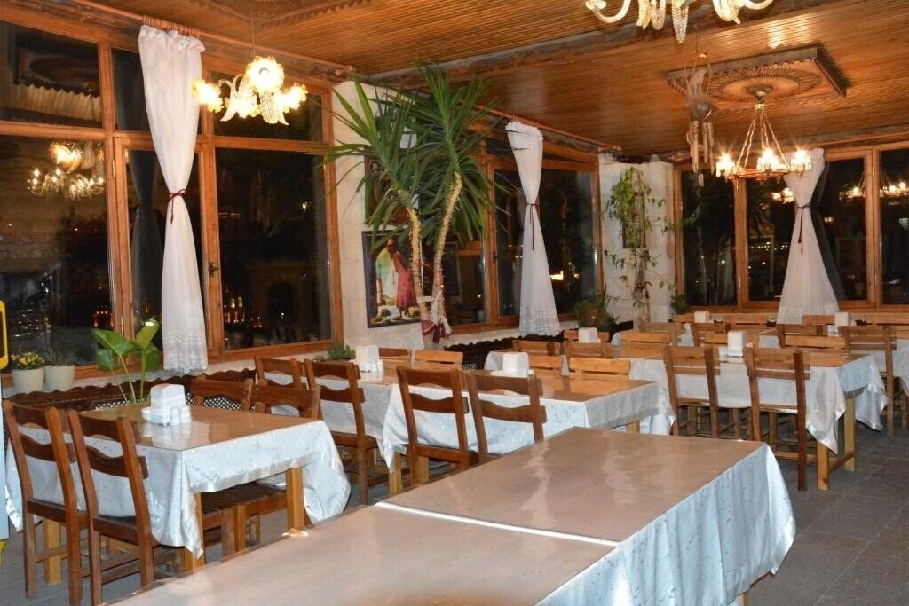 Travel Inn Cave Hotel 3* фотосуреті