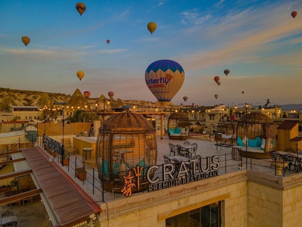 Cratus Stone Palace Hotel 4* қонақ үйі