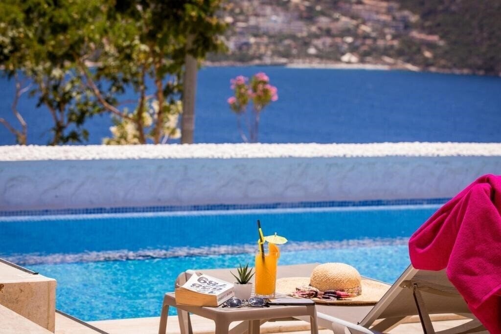 Фотография Kalkan Saray Suites 4*