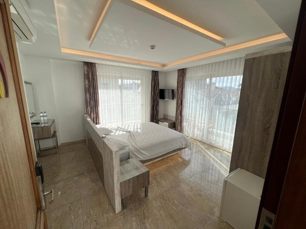 Narr Twin Hotel 2* фотосуреті