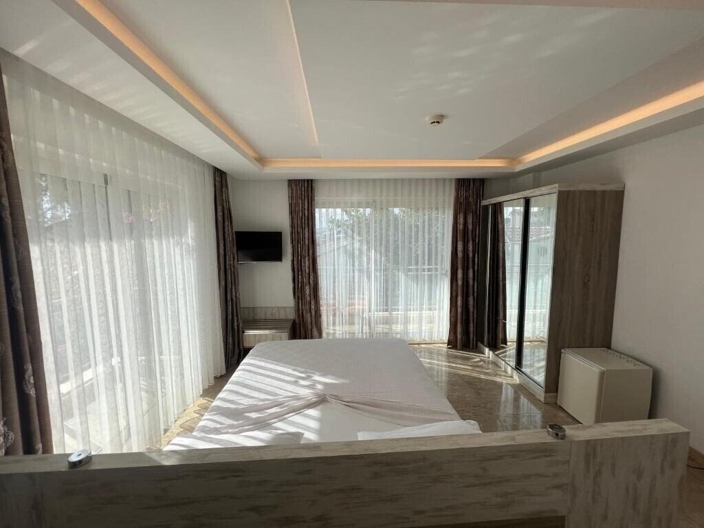 Narr Twin Hotel 2* суреті