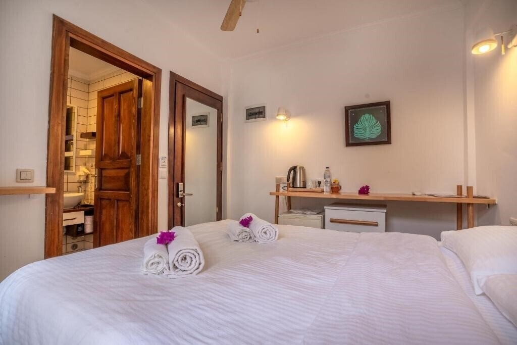 Изображение Hideaway Hotel (ex. Hotel Hideaway, Hideaway) 3*