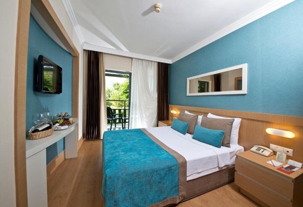 Фото Limak Limra Hotel & Resort 5*