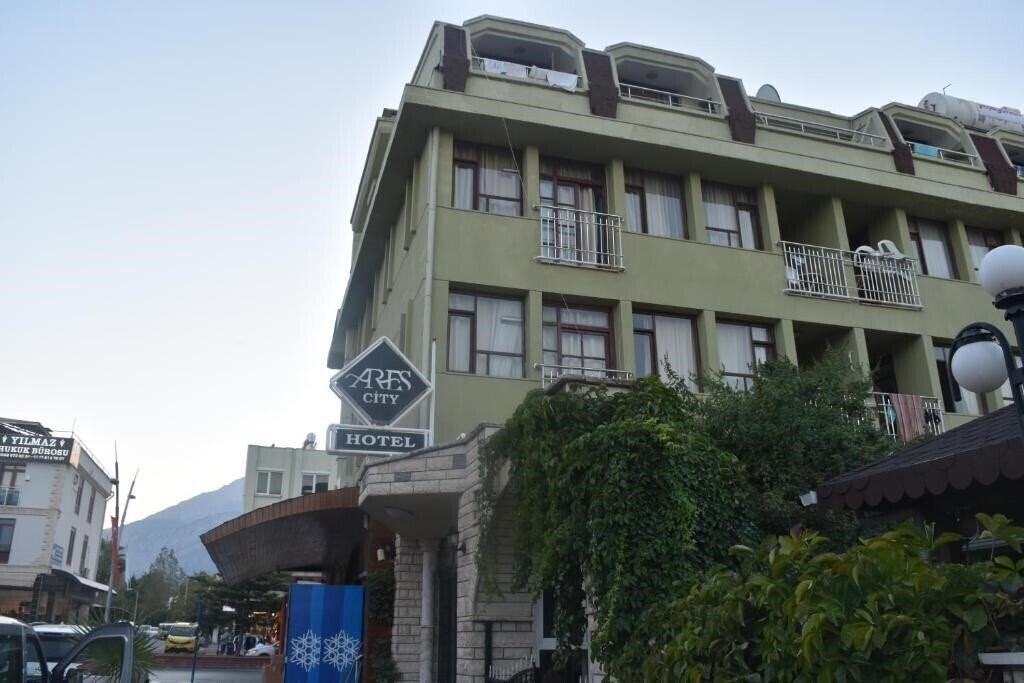 Ares City (ex. Kami Hotel) 3* қонақ үйі