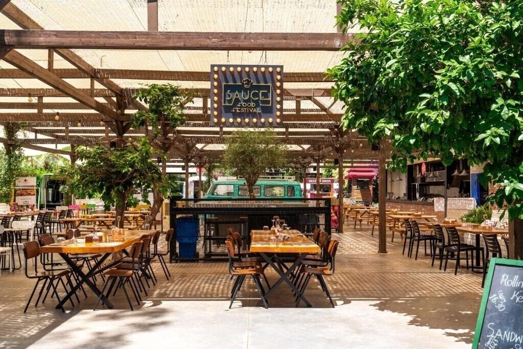 DoubleTree by Hilton Antalya Kemer (ex. The Maxim Resort) 5* фотосуреті