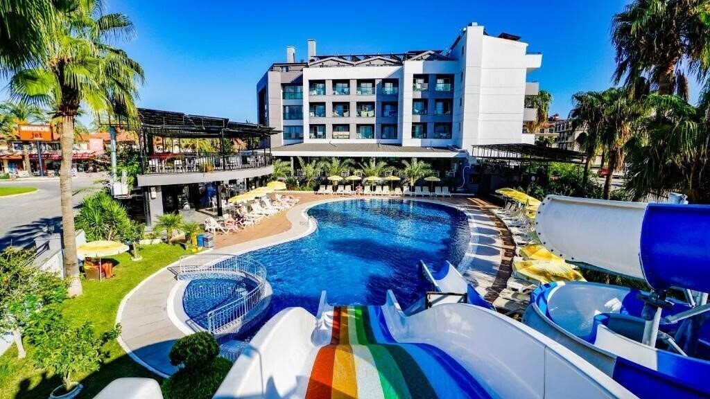 Отель Istanbul Beach Hotel 4*