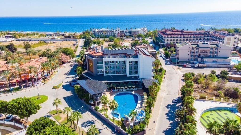 Изображение Istanbul Beach Hotel 4*