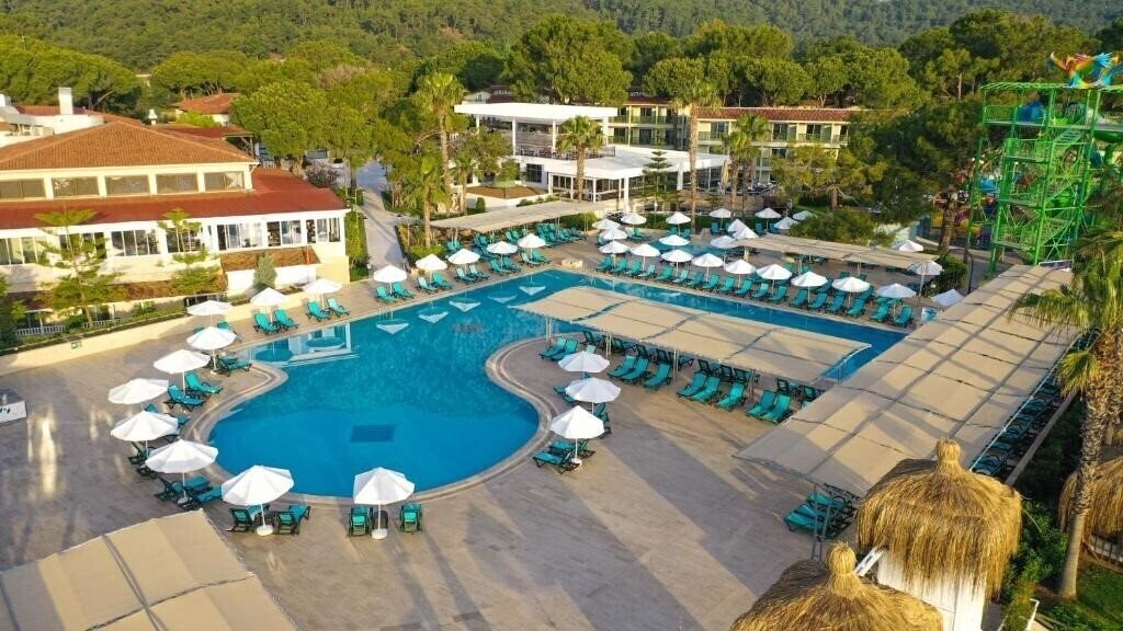 Фото Crystal Flora Beach Resort 5*