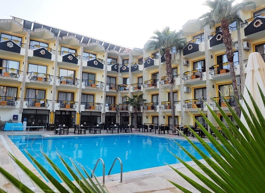 Club Herakles 3* қонақ үйі