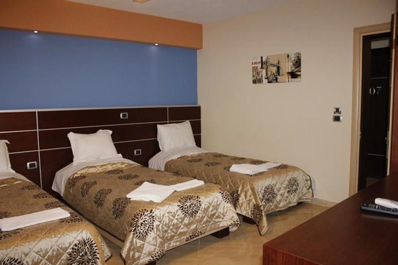 Blue Sky Flower 4* фотосуреті