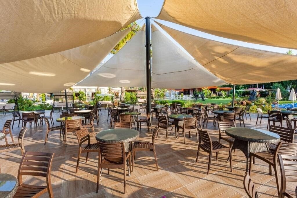 Club Hotel Belpinar 4* суреті