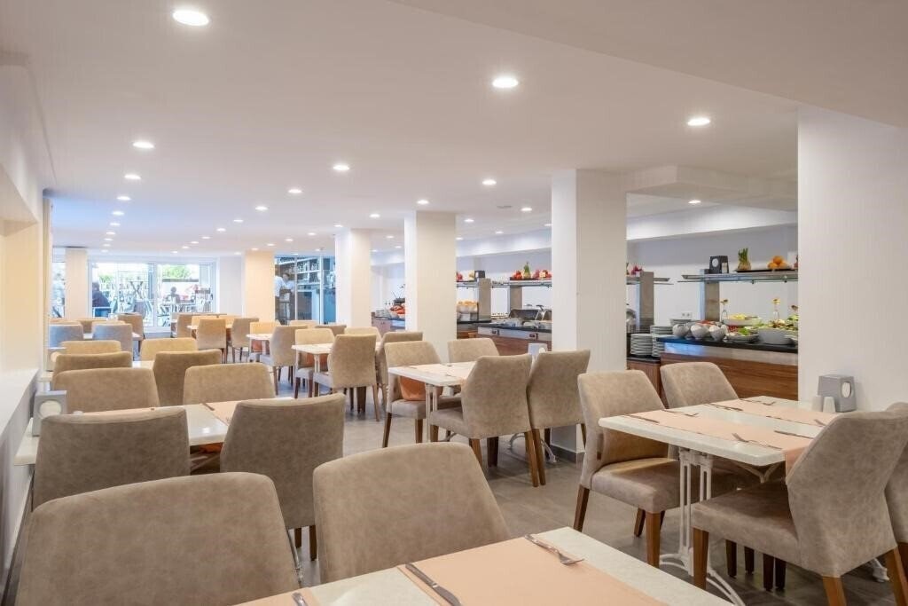 Viking Beach Hotel (ex. Bonn Beach Hotel) 3* фотосуреті