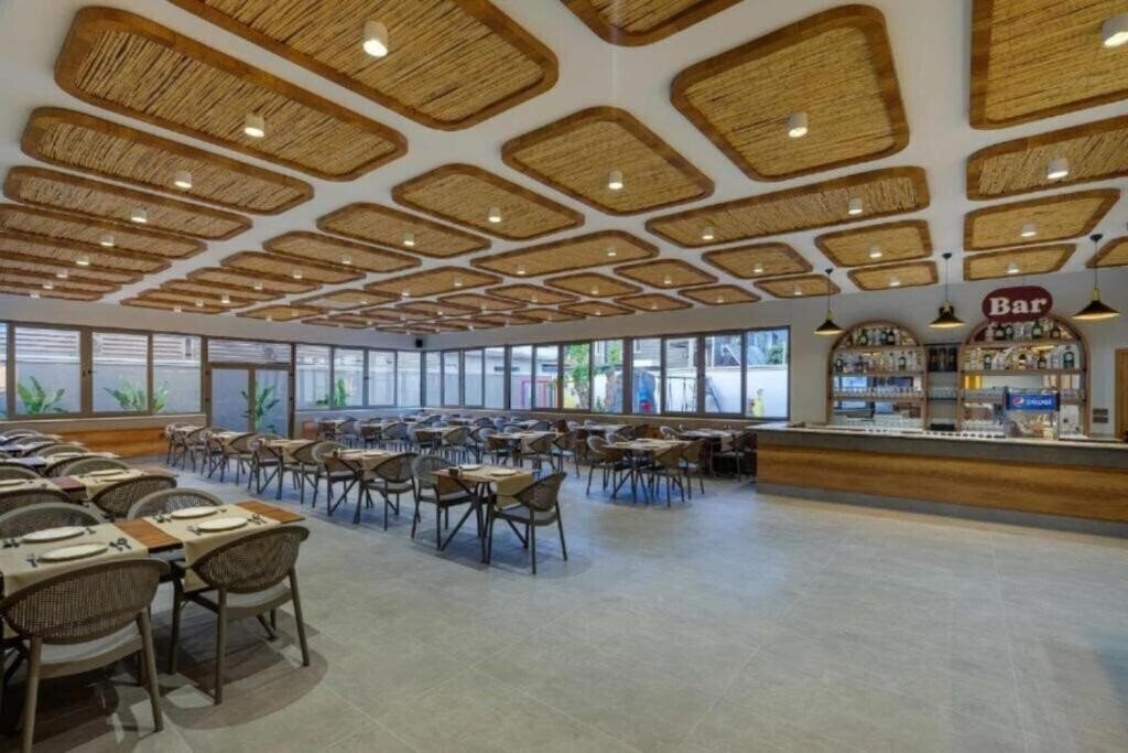 Картинка Monk Resort Hotel 3*