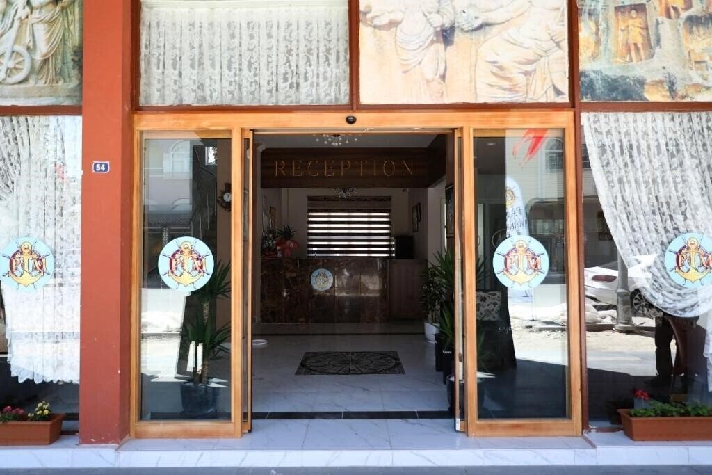 Park Marina Hotel (ex. Sefikbey City Hotel, Sinbad Hotel) 3* фотосуреті