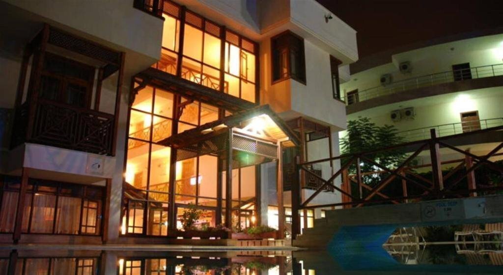 Agon Hotel 3* фотосуреті