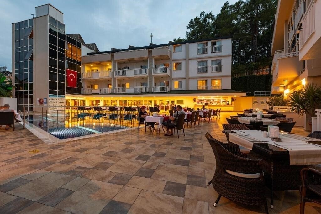 Viking Express Hotel (ex. Viking Suite Hotel) 4* фотосуреті