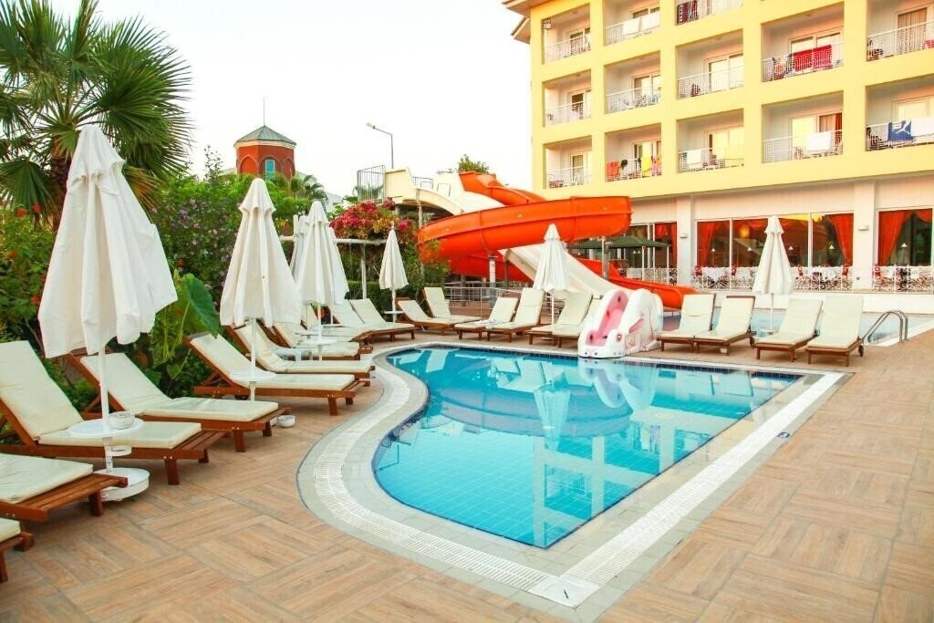Изображение Pine House 4*