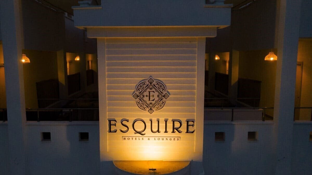 Изображение Esquire Hotels & Lounges 3*