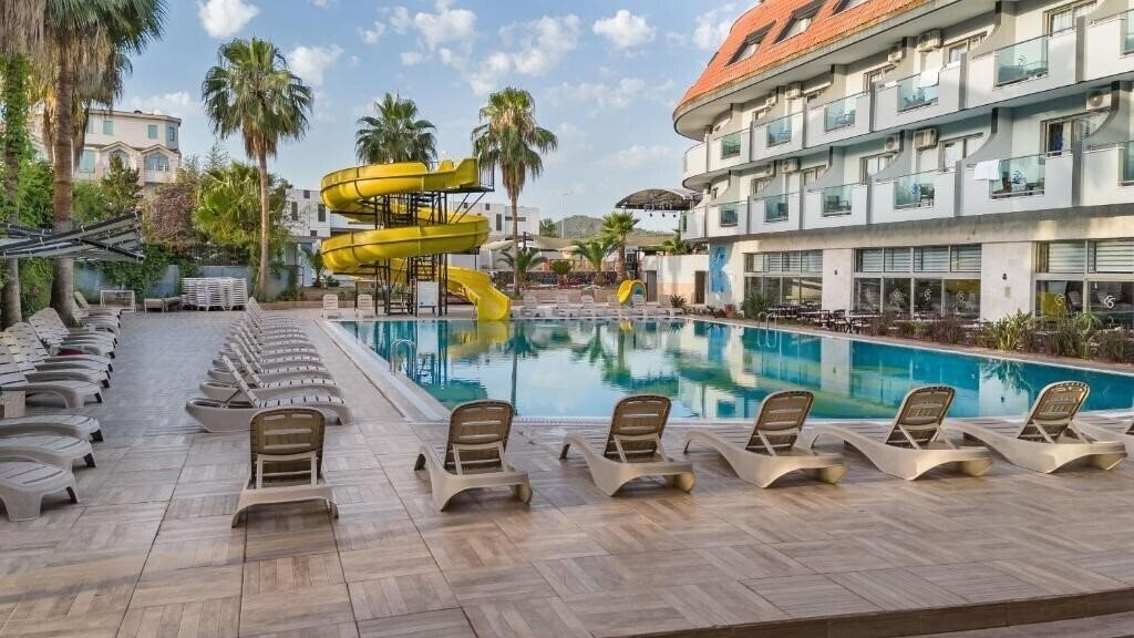 Dedeman Kemer Resort (ex. Club Jovia Kemer, Armir Resort, Kemer Millenium Resort, Kemer Reach Hotel) 5* қонақ үйі