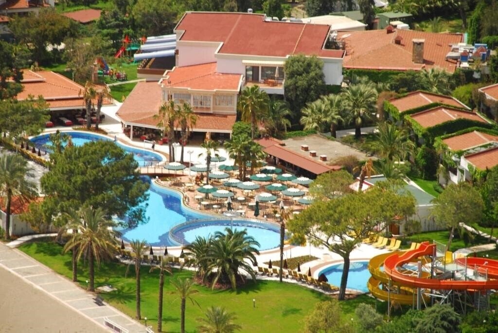 Club Boran Mare Beach HV-1 қонақ үйі